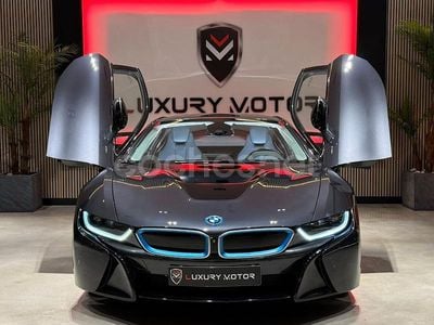 Gris / plata Usado 2016 BMW i8 Sport Line Coupe | 64.900 €