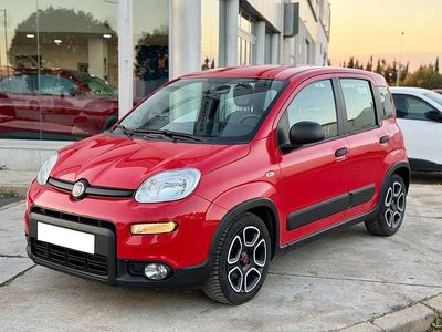 Usado Fiat Panda 69 CV (50 kW) 2021 Rojo Utilitario