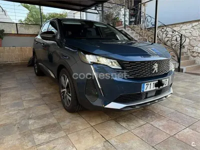 Usado Peugeot 3008 Active 225 CV (165 kW) 2022 Azul SUV