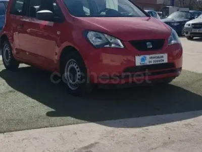 Usado Seat Mii Chic 60 CV (44 kW) 2015 Rojo Utilitario