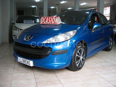 Usado Peugeot 207 90 CV (66 kW) 2007 Azul Berlina
