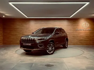 Usado Jeep Cherokee Overland 194 CV (142 kW) 2019 Gris SUV