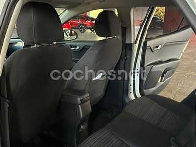 Usado Kia Stonic 100 CV (73 kW) 2022 Blanco SUV