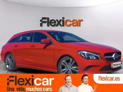 Usado Mercedes CLA220 177 CV (130 kW) 2017 Rojo Coupe