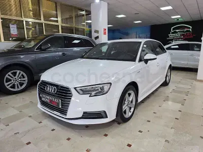 Usado Audi A3 Sportback Ambiente 204 CV (150 kW) 2017 Blanco Utilitario