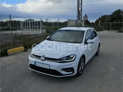 Usado VW Golf VII Advance 150 CV (110 kW) 2018 Blanco Berlina