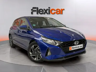 Usado Hyundai i20 100 CV (73 kW) 2022 Azul Utilitario