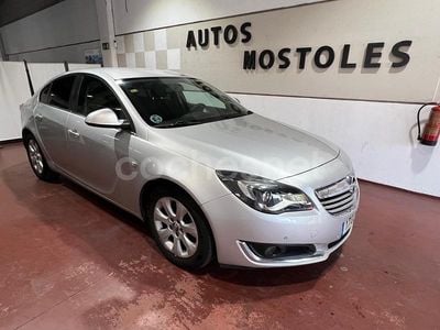 Gris / plata Usado 2014 Opel Insignia Selective Berlina | 6995 € (Precio justo)