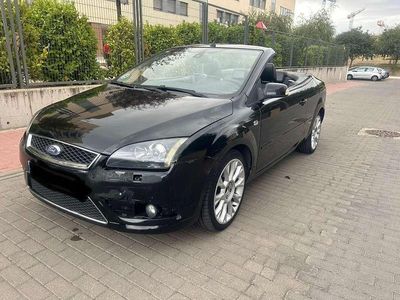Usado Ford Focus Cabriolet Titanium 136 CV (100 kW) 2011 Negro Descapotable