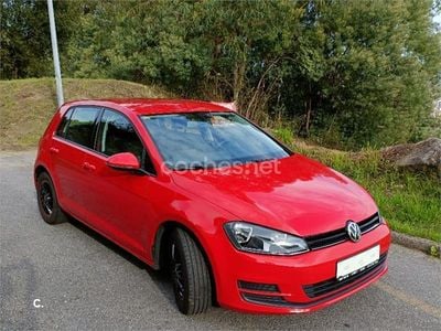 Rojo Usado 2014 VW Golf Edition Berlina | 10.900 € (Buen precio)