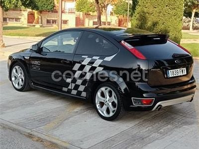 Usado Ford Focus ST 225 CV (165 kW) 2007 Negro Berlina