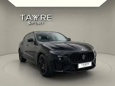 Usado Maserati Levante 430 CV (316 kW) 2021 Negro SUV