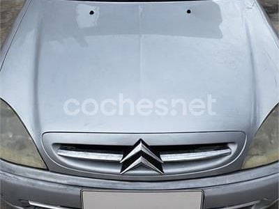 Usado Citroën Xsara Exclusive 90 CV (66 kW) 2002 Gris / plata Berlina
