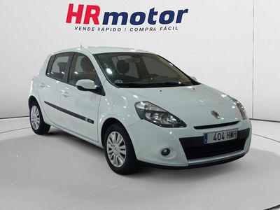 Usado 2012 Renault Clio IV Dynamique | 7390 € (Super precio)