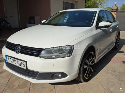 Usado VW Jetta Sport 105 CV (77 kW) 2011 Blanco Berlina