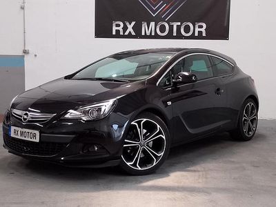 Usado Opel Astra GTC Innovation 140 CV (102 kW) 2011 Negro Utilitario