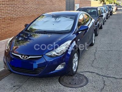 Usado Hyundai Elantra Comfort 132 CV (97 kW) 2011 Azul Berlina