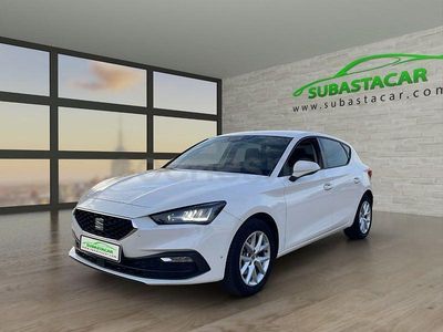 Usado Seat Leon Style 115 CV (84 kW) 2021 Blanco Berlina