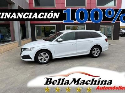 Blanco Usado 2021 Skoda Octavia Familiar | 14.775 € (Precio justo)