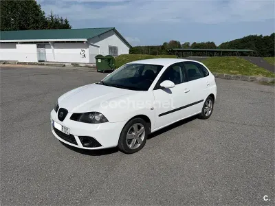 Usado Seat Ibiza Reference 100 CV (73 kW) 2007 Blanco Utilitario