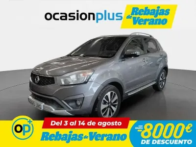 Usado SsangYong Korando Limited 150 CV (110 kW) 2015 Gris SUV