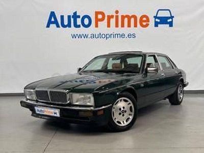 Usado Jaguar XJ6 Sovereign 220 CV (161 kW) 1987 Verde Berlina