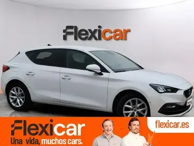 Usado Seat Leon Style 110 CV (80 kW) 2024 Blanco
