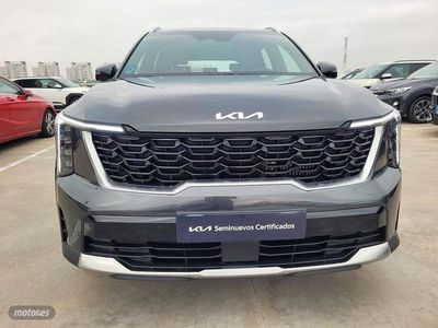 Gris / plata Usado 2025 Kia Sorento SUV | 49.990 € (Un poco caro)