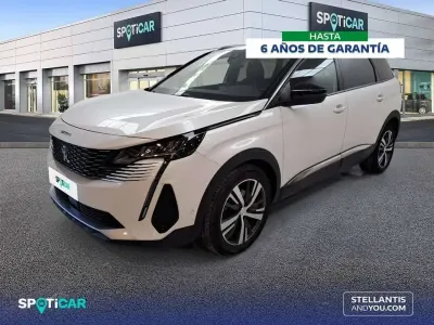 Usado Peugeot 5008 Allure 131 HP (96 kW) 2022 Branco SUV