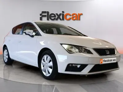 Usado Seat Leon Reference 90 CV (66 kW) 2019 Blanco Berlina