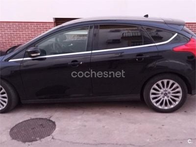 Usado Ford Focus Trend 90 CV (66 kW) 2011 Negro Berlina
