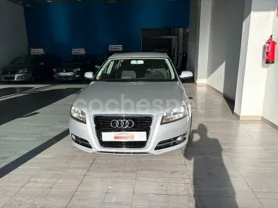 Usado Audi A3 Ambition 140 CV (102 kW) 2010 Gris / plata Utilitario