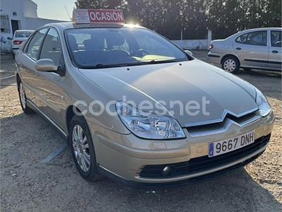 Usado Citroën C5 110 CV (80 kW) 2005 Beige Berlina