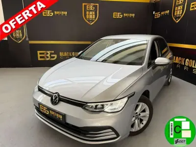 Usado VW Golf VIII Life 116 CV (85 kW) 2022 Gris Utilitario