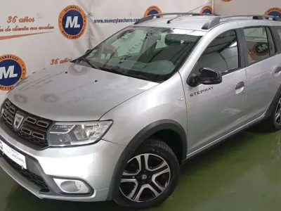 Usado Dacia Logan MCV Comfort 90 CV (66 kW) 2020 Plateado Familiar