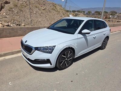 Usado Skoda Scala Sport 150 CV (110 kW) 2020 Blanco Utilitario