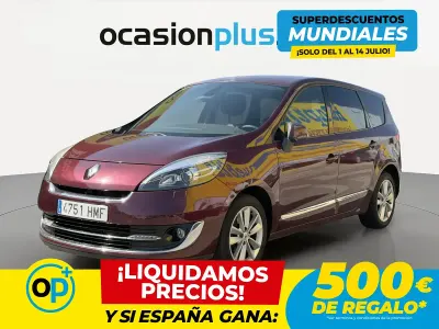 Usado Renault Scénic III Privilege 130 CV (95 kW) 2012 Rojo Monovolumen