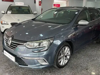 Usado Renault Mégane GT Line GT-Line 130 CV (95 kW) 2017 Azul Berlina