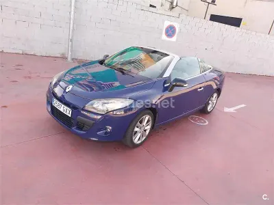 Usado Renault Mégane Cabriolet Privilege 160 CV (117 kW) 2010 Azul Descapotable