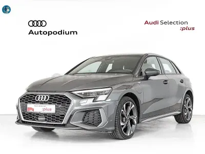 Usado Audi A3 Advanced 204 CV (150 kW) 2024 Gris / plata Berlina