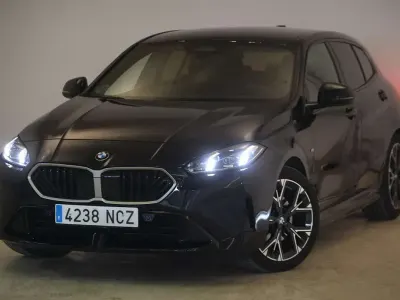 Usado BMW 120 162 CV (119 kW) 2025 Negro Utilitario