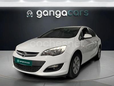 Blanco Usado 2018 Opel Astra Elegance Berlina | 9990 € (Buen precio)
