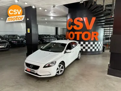 Usado Volvo V40 Summum 190 CV (139 kW) 2014 Blanco Utilitario