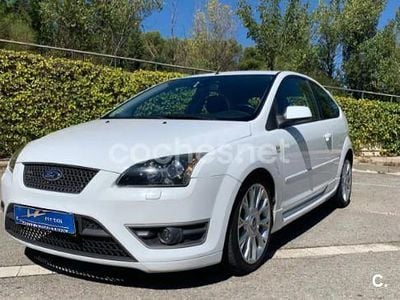Usado Ford Focus S 136 CV (100 kW) 2007 Blanco Berlina