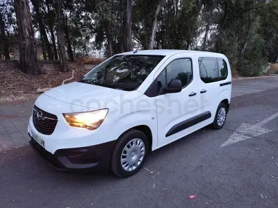 Usado Opel Combo Life Edition+ 102 HP (75 kW) 2021 Branco Monovolume