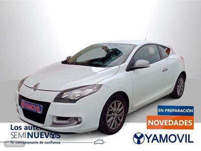 Usado Renault Mégane Dynamique 110 CV (80 kW) 2014 Blanco Berlina