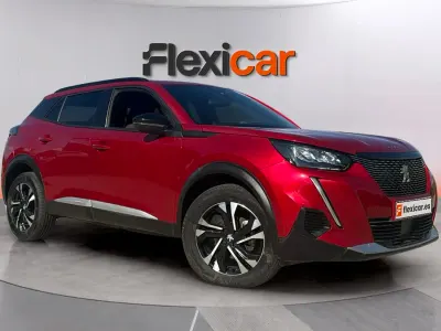 Usado Peugeot 2008 Allure 130 CV (95 kW) 2023 Rojo SUV