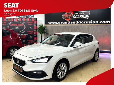 Usado Seat Leon Style 115 CV (84 kW) 2021 Blanco Berlina