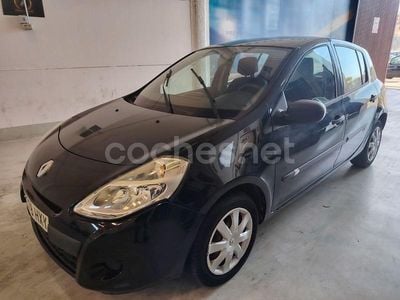 Negro Usado 2014 Renault Clio IV Expression Utilitario | 3090 € (Super precio)
