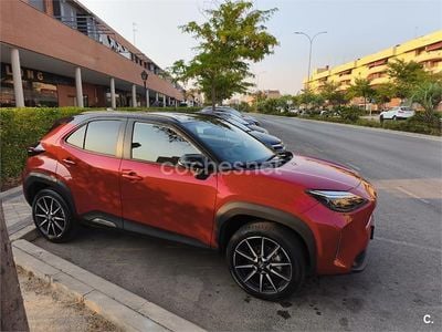 Usado Toyota Yaris Cross Sport 130 CV (95 kW) 2025 Rojo SUV